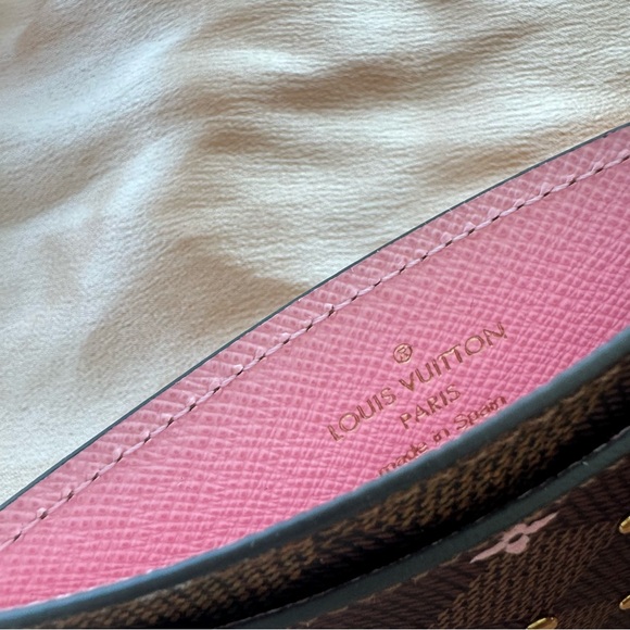 Louis Vuitton floral studded card holder - Picture 7 of 7